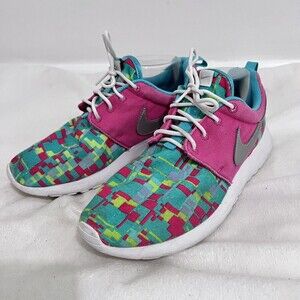 Nike Roshe Run Printed Pink and Teal Green Sneakers Size 7 Y Casual Lightweight